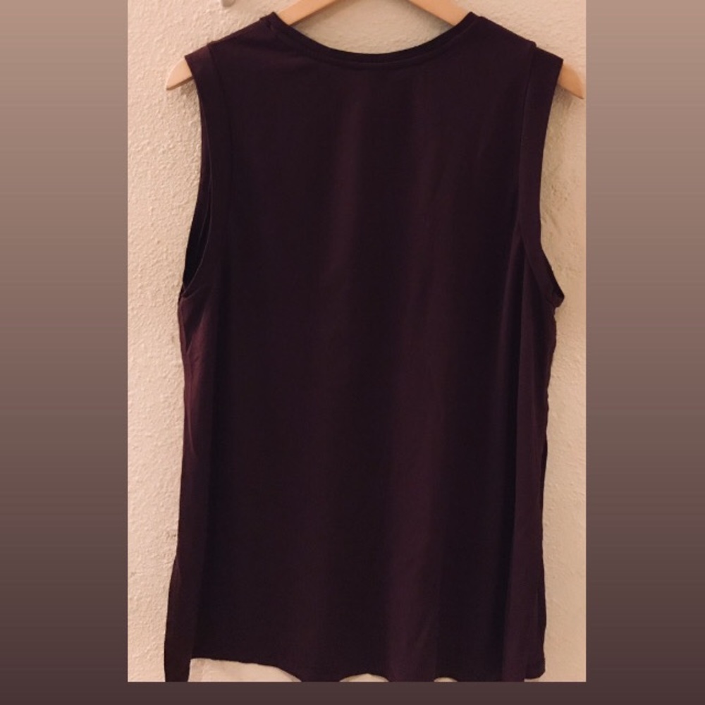 Workout tank top - Picture 2 of 2